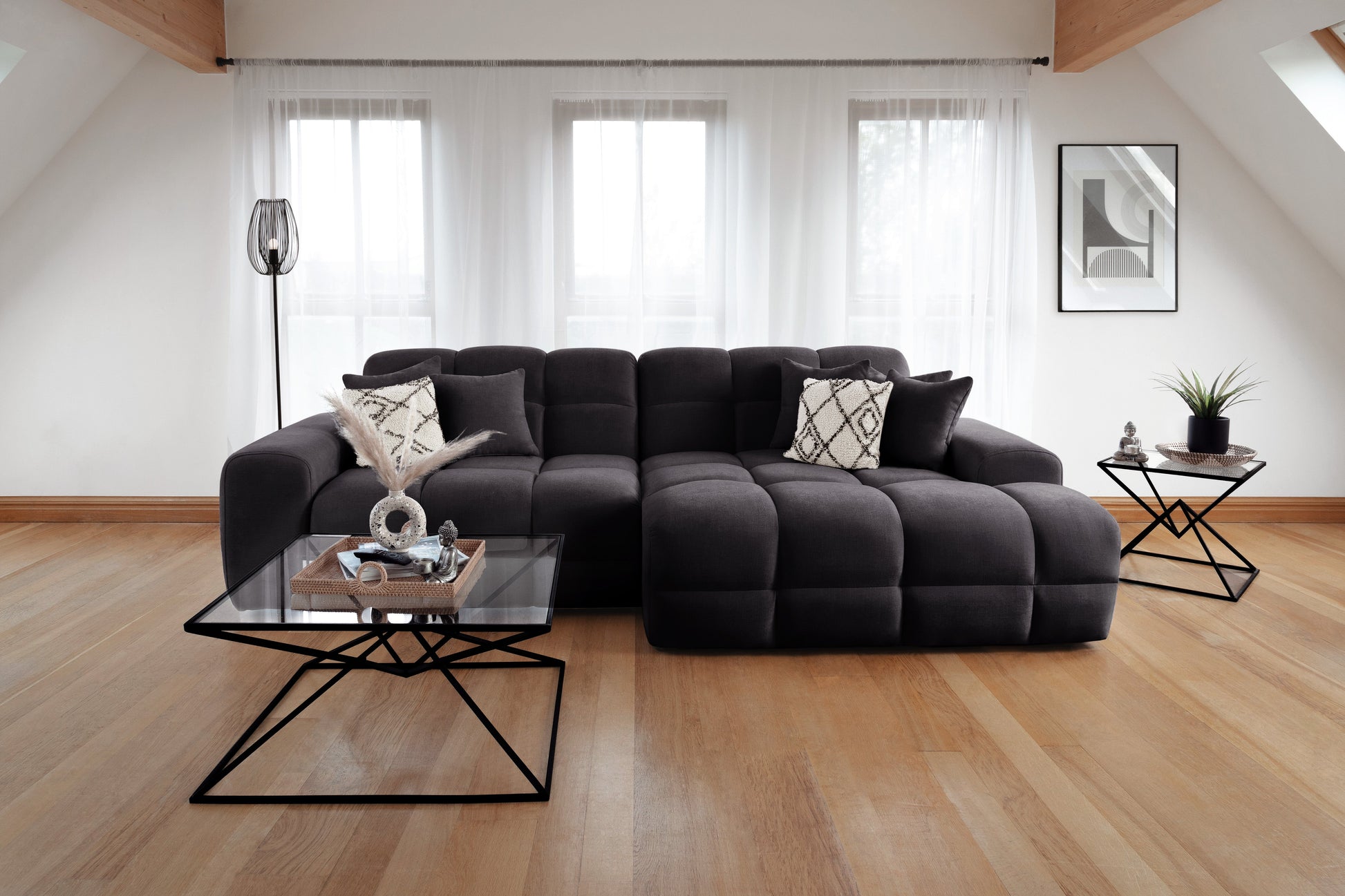 Joanna Sofa Black Right Hand Facing Corner at Dreamy furniture store